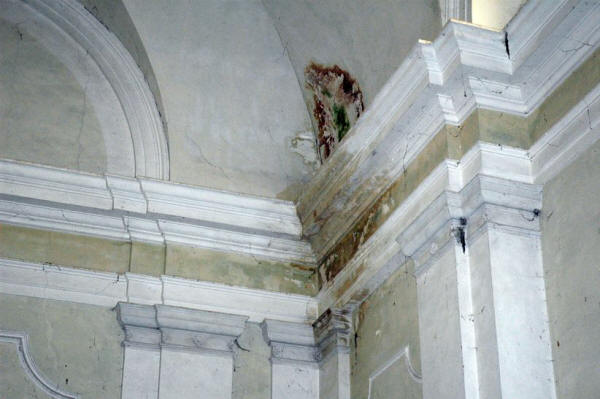 Degradi della Chiesa dei Frati di Aiello - Foto 6