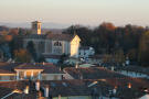 Visualizza la fotografia che ritrare la Chiesa dei Frati di Aiello del Friuli vista dall'alto con il suo borgo