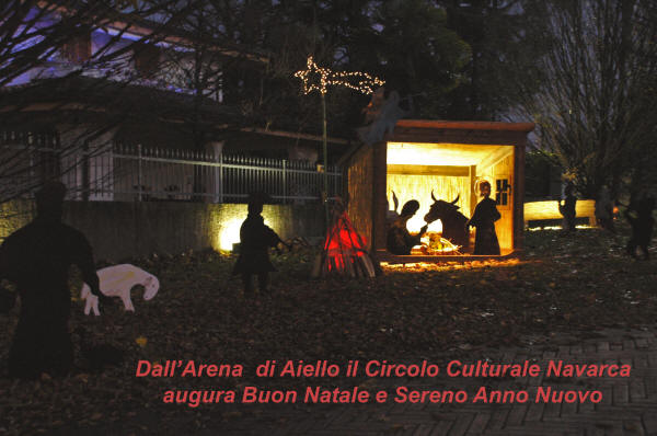 Fotografia che ritrae il presepio notturno realizzato nell'arena di Aiello per i bambini della catechesi di Aiello